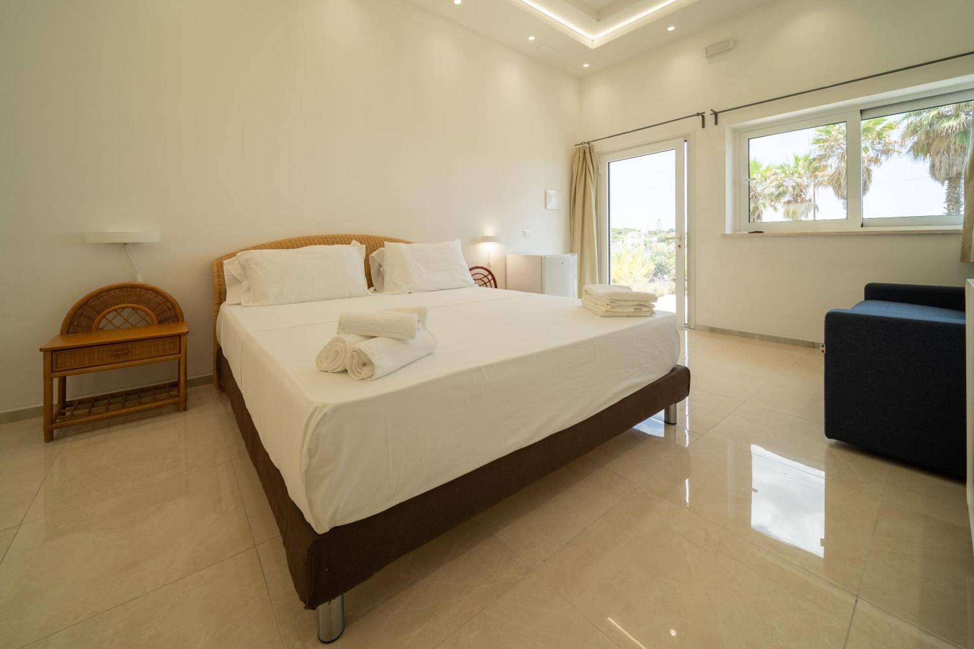 Jonium Hotel - Amazing Sea View And Swimming Pool ปุลซาโน ภายนอก รูปภาพ