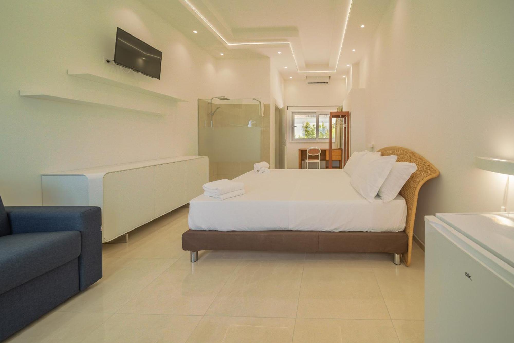 Jonium Hotel - Amazing Sea View And Swimming Pool ปุลซาโน ภายนอก รูปภาพ